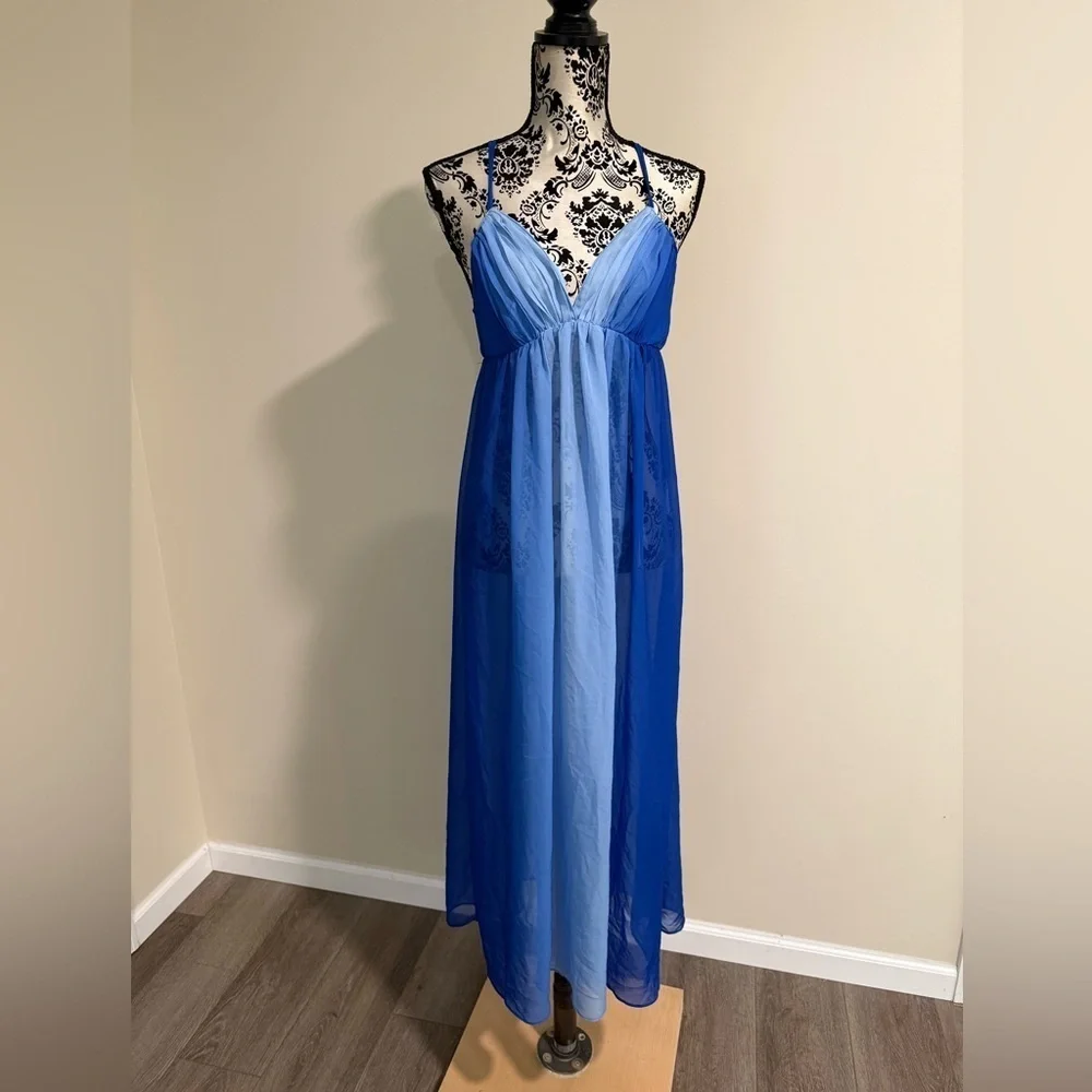 Oscar de la Rente Maxi Night Gown - Picture 1 of 7